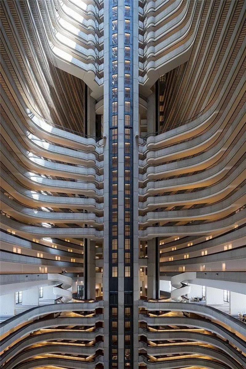 这位被誉为“中庭之父”的美国建筑师，约翰·波特曼（John Portman）于四日前2017年12月