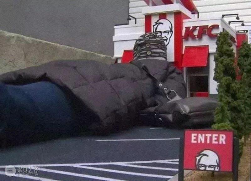 【搞事情】世界上最小的KFC，一份炸鸡还没有手指大,炸鸡,手指,KFC,肯德基,套餐,门店,餐厅,土豆泥,视频,烹饪