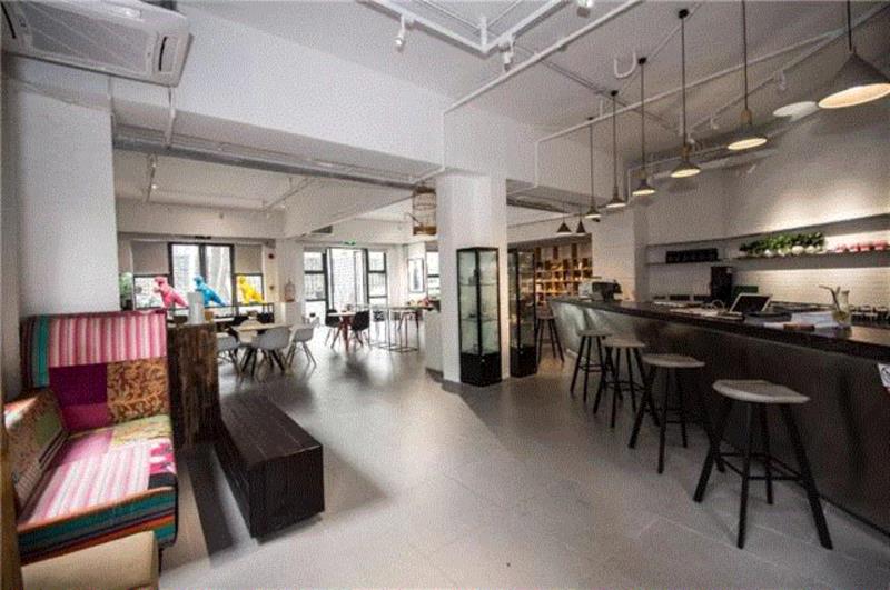 咖啡厅,年会场地推荐|华·艺术沙龙给你最特别的呈现,年会,艺术沙龙,推荐,美术馆,沙龙,华侨城,BOSS,企业,艺术书,何香凝美术馆