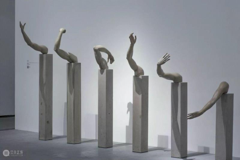 《右侧》, 217×81×18cm,207×58×19cm,176×50×18cm,193×57×4