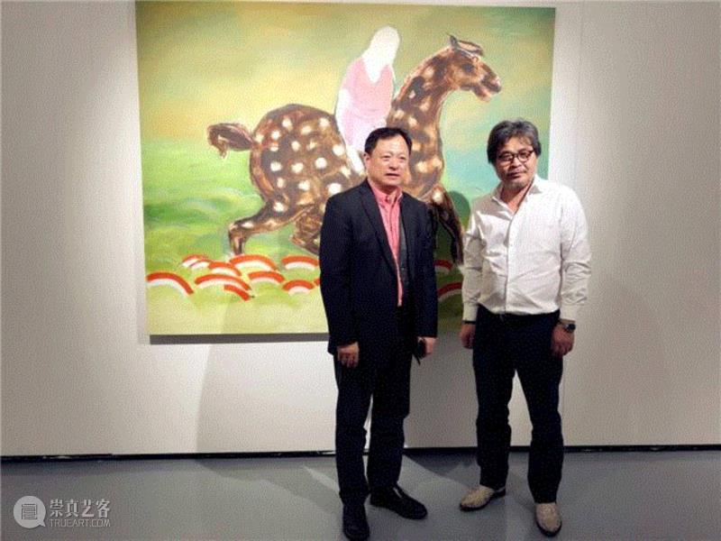 金杜律师事务所全球主席王俊峰先生、艺术家赵刚先生,赵刚：若愚 - 金杜收藏展开幕回顾 | 看赵刚用幽默的方法创造独特的绘画“哲学”,赵刚,绘画,收藏展,若愚,幽默,金杜艺术中心,律师,李景汉,女士,张宇凌