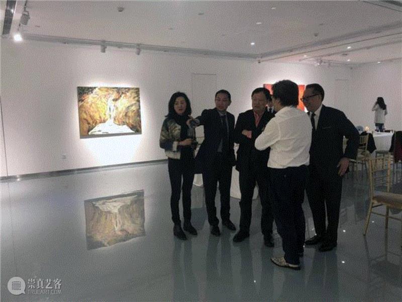 鼎晖基业总经理赵丽清女士、金杜律师事务所合伙人杜慧力先生、金杜律师事务所全球主席王俊峰先生、艺术家赵