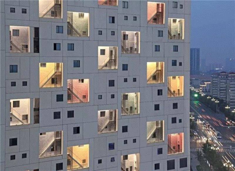 立面局部（夜景）?孙鹏,“第三空间”综合体 / 李兴钢工作室,李兴钢,综合,工作室,张广源,建筑,立面,平面图,模型,北楼,建筑师