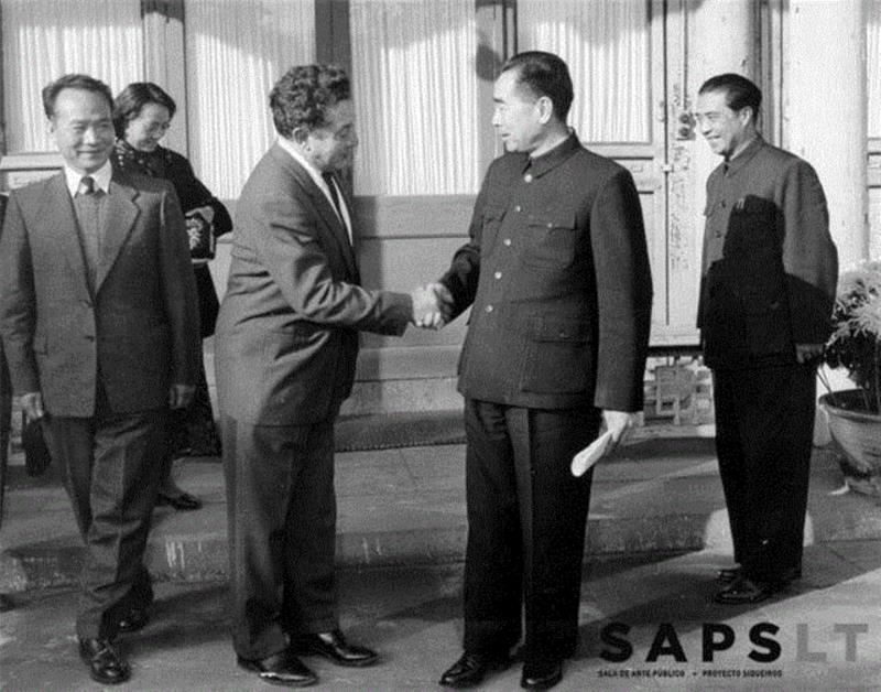 1956年周恩来会见西盖罗斯（墨西哥国家美术研究院INBA提供）,工作坊回放：重探中国现代主义,中国现代主义,工作坊,回放,现代主义,泰康空间,油画,社会主义,1956年,中国当代艺术,黄新波