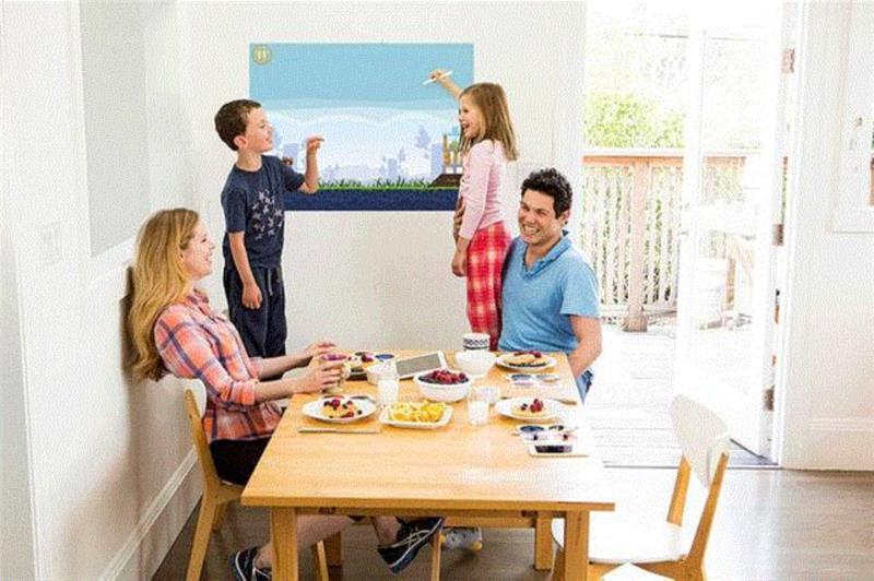 墙壁一秒变触屏？开会、看电影、画画爽翻了,看电影,墙壁,画画,投影,投影仪,电脑,办公,科技,操作,视频