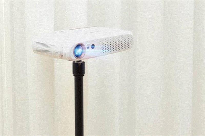 墙壁一秒变触屏？开会、看电影、画画爽翻了,看电影,墙壁,画画,投影,投影仪,电脑,办公,科技,操作,视频