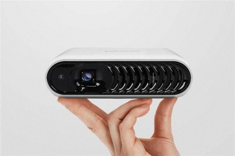 墙壁一秒变触屏？开会、看电影、画画爽翻了,看电影,墙壁,画画,投影,投影仪,电脑,办公,科技,操作,视频