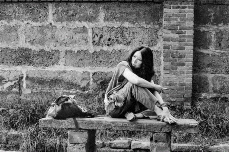 <摄影·肖全>,“没有在长夜痛哭的人，是不会了解人生的。”,长夜,痛哭,三毛,荷西,结婚,沙漠,肖全,顾福生,两人,回家