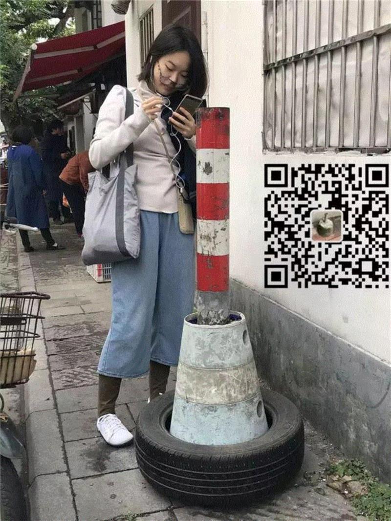 △ 小楚和一座水泥墩子,有人研究了一下路边的水泥墩子,墩子,水泥,楚吉妮,小楚,手册,民间,人工,策略,混凝土,特性