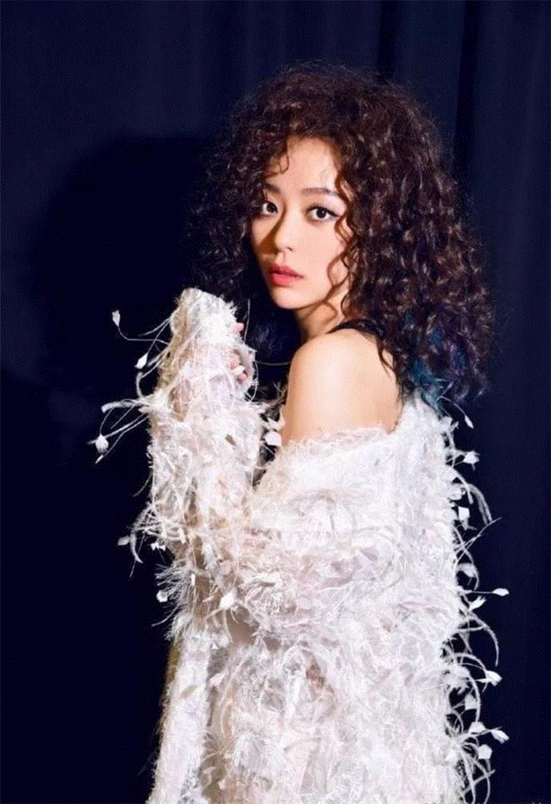 专辑 ▎张靓颖凭什么可以献唱维密大秀？,张靓颖,维密,专辑,音乐,海豚音,歌手,舞台,格莱美,亚洲,颁奖