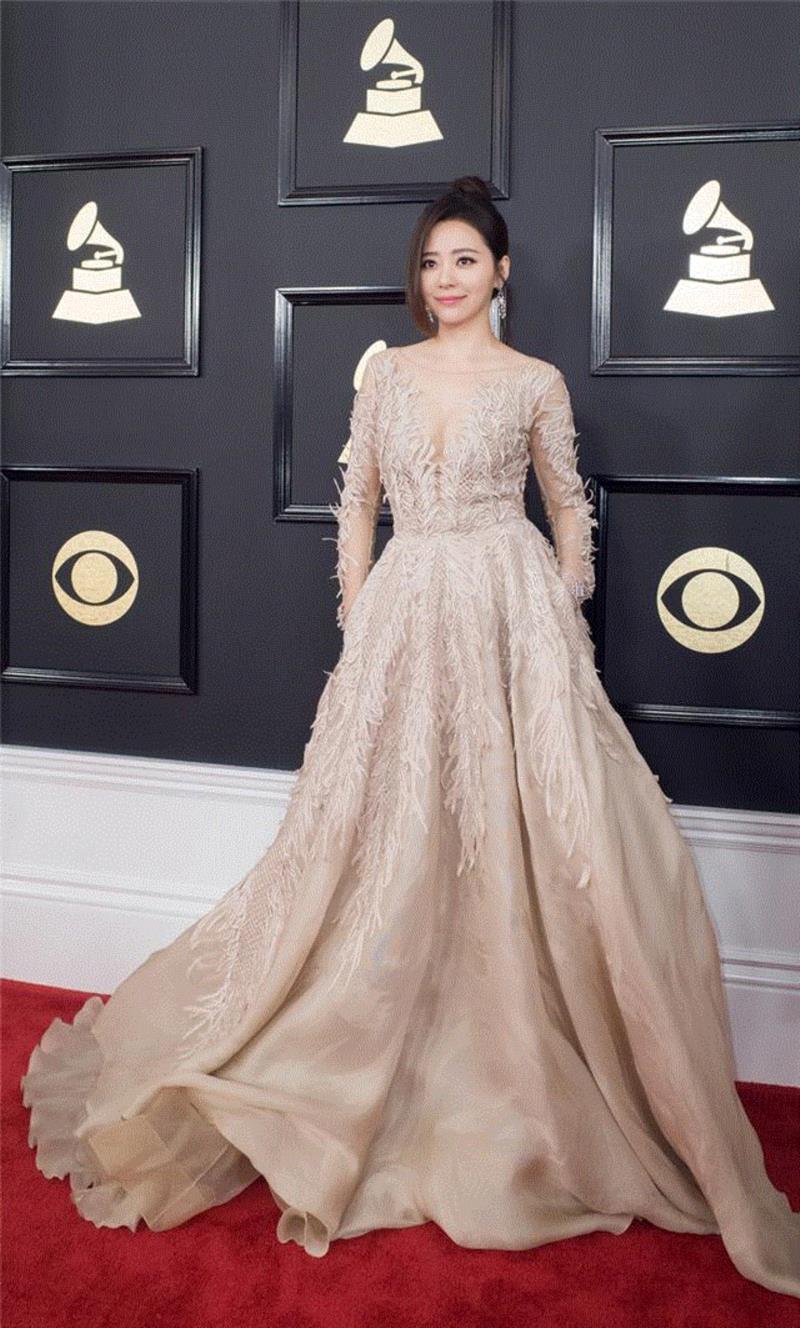 专辑 ▎张靓颖凭什么可以献唱维密大秀？,张靓颖,维密,专辑,音乐,海豚音,歌手,舞台,格莱美,亚洲,颁奖