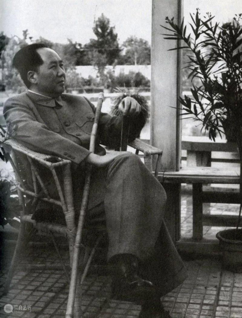 ▲1954年，毛泽东在北京万寿路住所。（侯波摄）,侯波辞世，毛泽东御用摄影师走了 ,侯波,摄影师,摄影,1108176,1108176,1108176,1108176,1108176,1108176,1108176,1108176,1108176,梁爱君羊[奸笑],1108194,1108194,1108194,耐思科技,1108292,1108783,1108343,1108796,1108463,1108279,1108502,1108502,1108502,YXYXYX,1028217