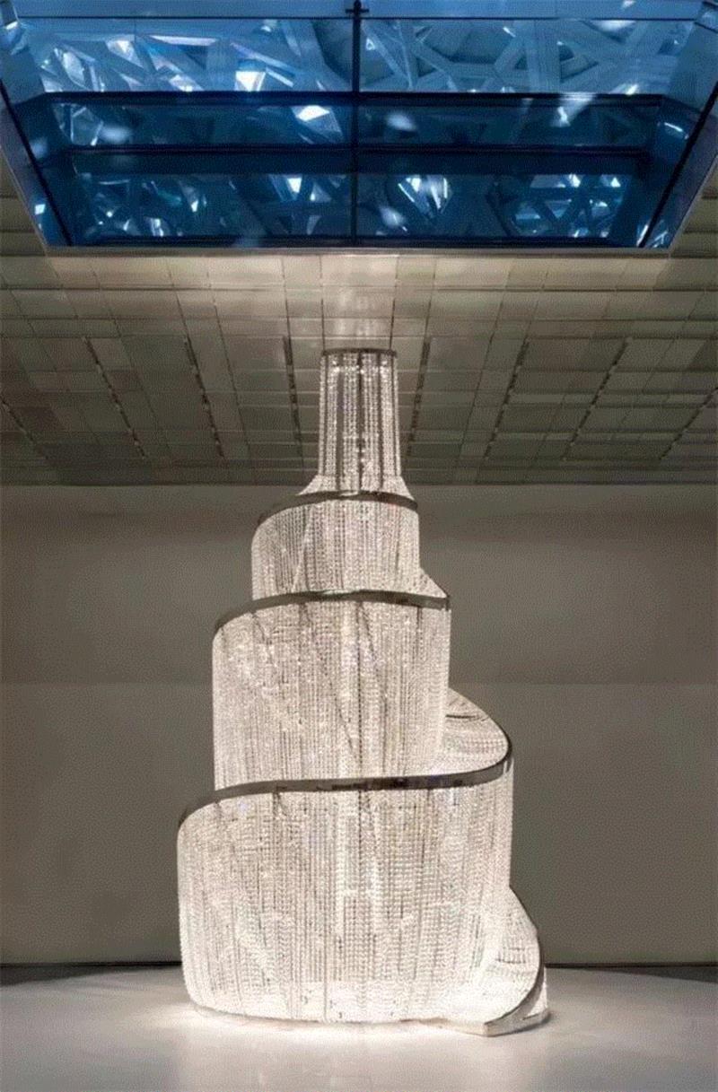 水晶钢材作品《光之泉》,【土豪】史上最烧钱的博物馆，竟然花了80亿仅用来租藏品？,博物馆,土豪,藏品,卢浮宫,穹顶,阿布扎比卢浮宫,阿联酋,建筑,星星,法国
