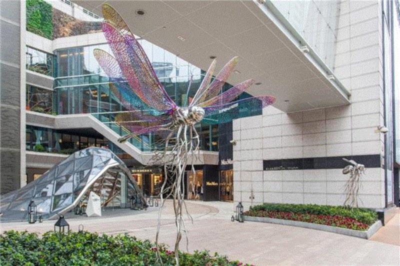 《再生 蜻蜓 &nbsp;蜜蜂》 &nbsp;上海K11 展 &nbsp; 2016 &nbsp;,【因赛艺术】高孝午：“再生”，回到自然的幻化,高孝午,再生,不锈钢,玻璃钢,图式,梦想,蜻蜓,符号,厦门,鲤鱼