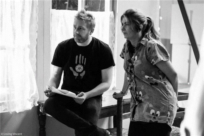 ▲ 本片导演Dorota Kobiela（右）、Hugh Welchman（左）,他活了37年，生前住精神病院，死后却身家上亿，成为传奇,精神病院,身家,传奇,梵高,电影,油画,导演,麦田,动画,信用卡