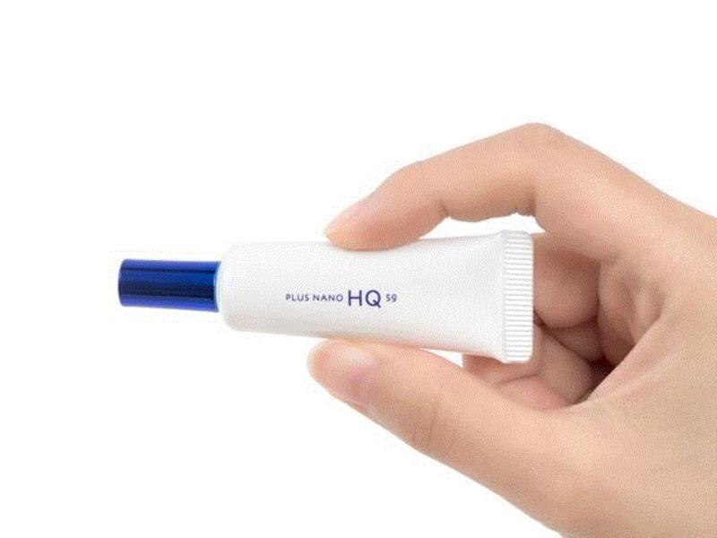 它不含香精、色素成分，适合所有肤质使用，特别推荐给熟龄肌、或者有淡斑祛暗沉需要的人使用。,长斑就没救了？用它试试,皮肤,肌肤,斑点,色素,精华,PLUS,祛斑,NANO,黑色素,沉淀