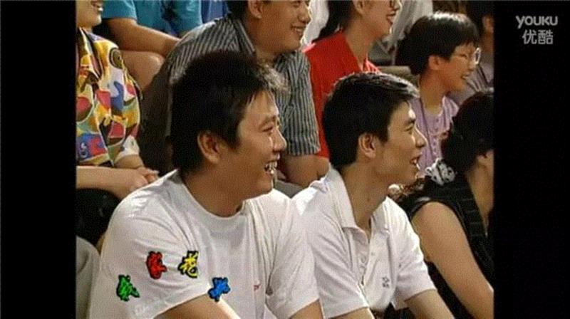 行文至此,我想我再次回到了那个老生常谈的问题——二十多年间无数人问《我爱我家》为什么经久不衰。我现在