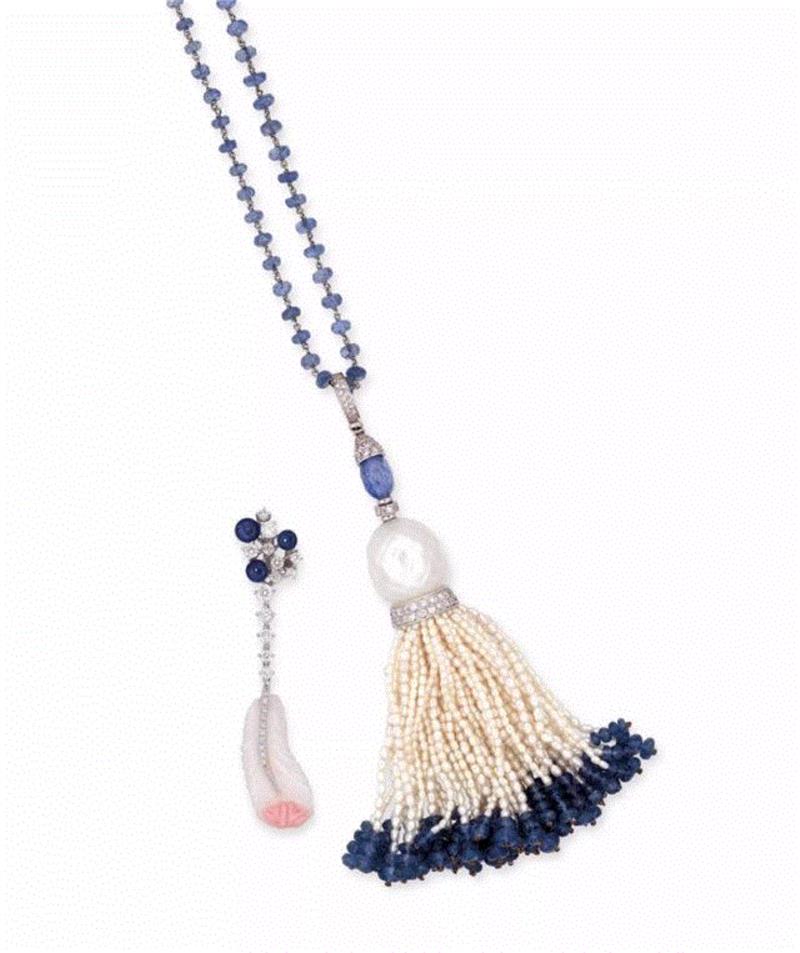 拍品編號 1835養殖珍珠及藍寶石項鍊，貝殼吊墜全部為Scavia設計估價：港元 80,000 - 