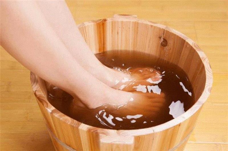 用它泡脚10分钟，风湿、体寒、失眠、痛经都好多了！,风湿,失眠,痛经,瑶族,安神,驱寒,泡脚,气血,全身,药包