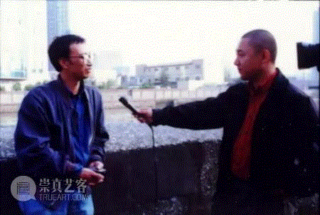 ▲ 冯博一在“不合作方式”现场接受采访,冯博一：我还是相信艺术可以改变社会 ,中国当代艺术,记者,徐冰,浮世绘,乌镇,宋冬,尹秀珍,独立策展人,策展人,当代艺术,艺术,冯博一,1108176,1108176,1108176,1108176,1108176,1108176,1108176,1108176,1108176,梁爱君羊[奸笑],1108194,1108194,1108194,耐思科技,1108292,1108783,1108343,1108796,1108463,1108279,1108502,1108502,1108502,YXYXYX,1028217