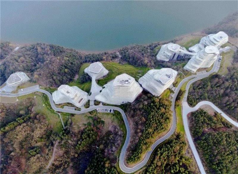 总平面图,MAD 新作：黄山太平湖公寓，凌驾于自然之中的“建筑山峦”,建筑,公寓,黄山,MAD,新作,山峦,Ghinitoiu,Laurian,马岩松,太平