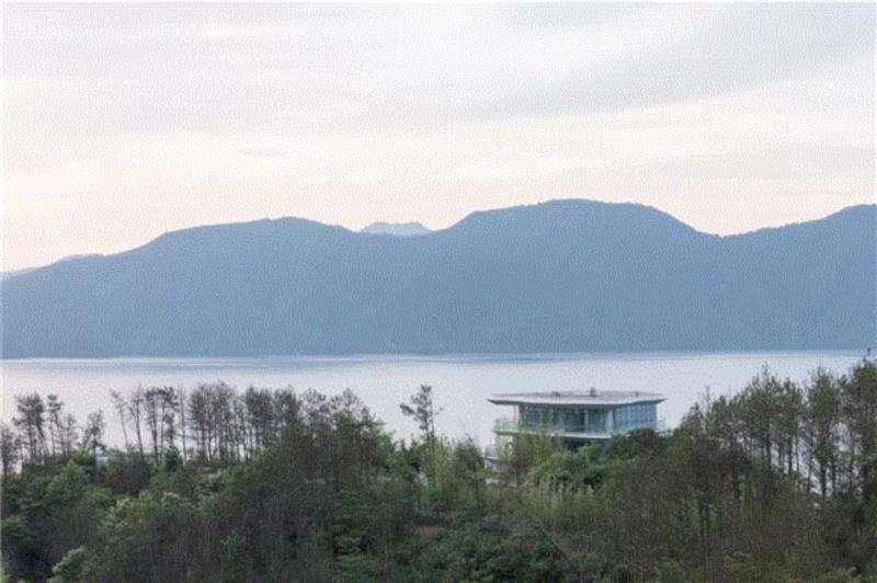 MAD 新作：黄山太平湖公寓，凌驾于自然之中的“建筑山峦”,建筑,公寓,黄山,MAD,新作,山峦,Ghinitoiu,Laurian,马岩松,太平