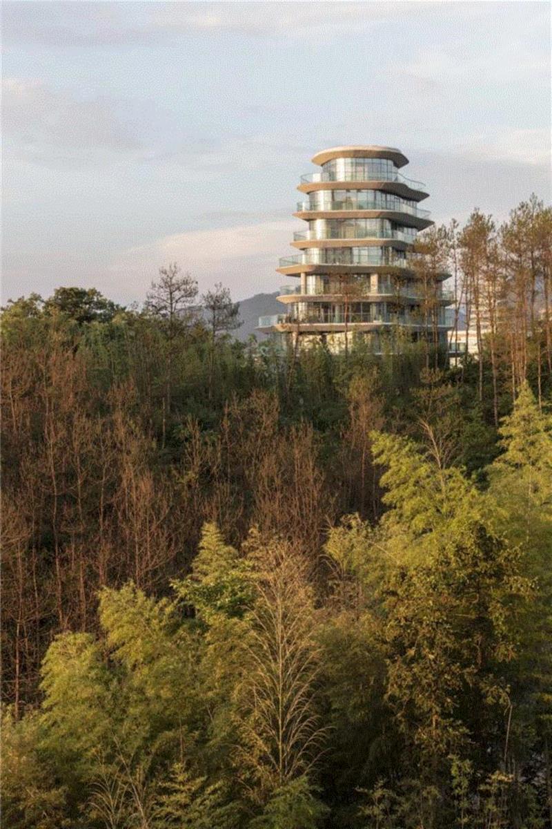 MAD 新作：黄山太平湖公寓，凌驾于自然之中的“建筑山峦”,建筑,公寓,黄山,MAD,新作,山峦,Ghinitoiu,Laurian,马岩松,太平