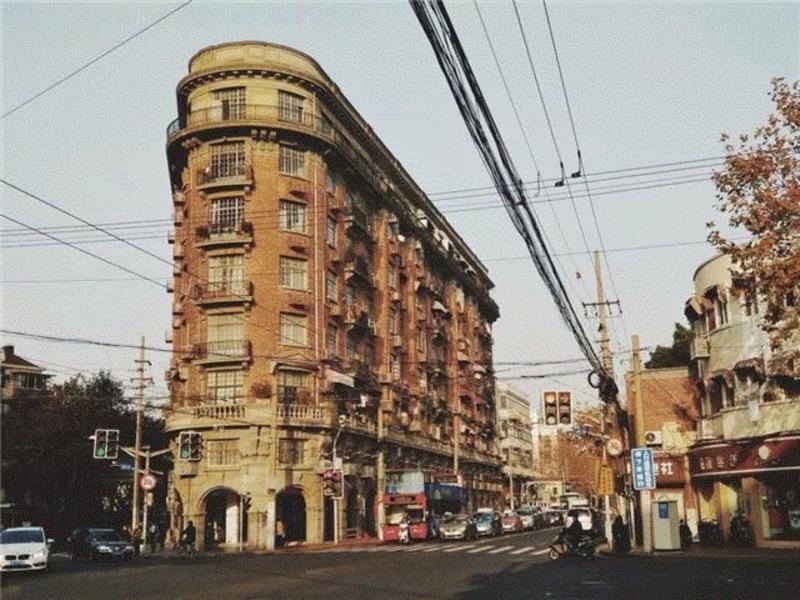 ▲武康大楼，典型的法式建筑,如果要跟一个城市谈恋爱，你会选哪个？,恋爱,成都,地铁,沙漠,建筑,职业,关键词,阿拉善,记忆,天津