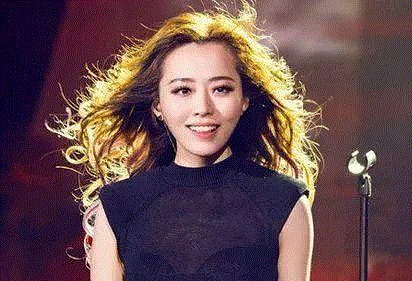 张靓颖：幸福是做爱做的事，用飞蛾扑火的方式,张靓颖,飞蛾,扑火,冯珂,音乐,女孩,MTV,唱歌,爱情,艺人