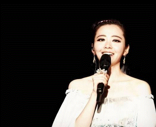 张靓颖：幸福是做爱做的事，用飞蛾扑火的方式,张靓颖,飞蛾,扑火,冯珂,音乐,女孩,MTV,唱歌,爱情,艺人