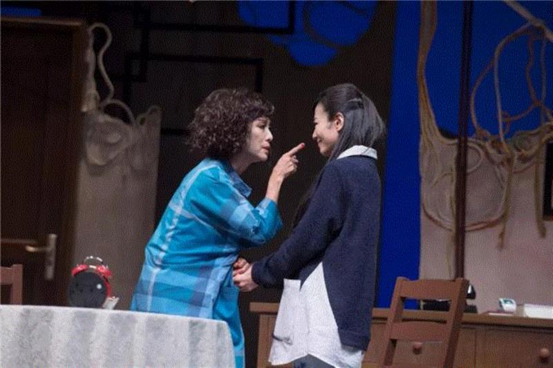 《晚安，妈妈》：影子的背后就是阳光,妈妈,影子,自杀,焦媛,戏剧,导演,杰西,米雪,剧本,对抗