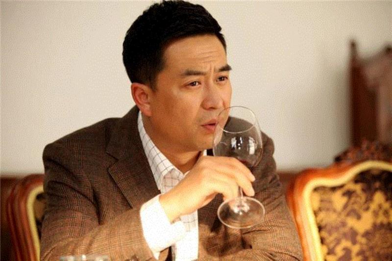 人物 ▎张嘉译：成熟的男人自带魅力，不需要任何语言的装饰,张嘉,男人,人物,装饰,演员,女儿,宋思明,医生,急诊科,使命
