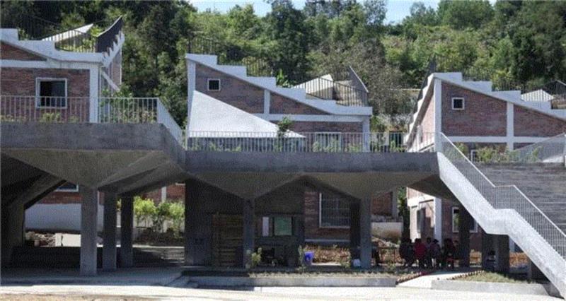 图片来自 Rural Urban Framework,汶川大地震灾后重建,金台村的“新生” / 香港大学城村架构,金台,架构,香港大学,汶川大地震,灾后重建,新生,Framework,建筑,乡村,屋顶