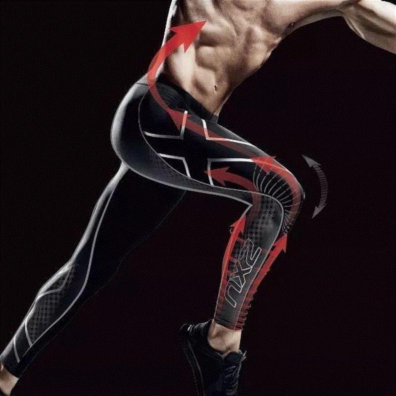 2XU的压缩裤，在裤子不同的部位，分别使用了厚度不一样的PWX面料。,没穿过这条压缩裤，不知道自己能跑这么远！,肌肉,面料,跑步,尺码,PWX,LOGO,血液,循环,乳酸,品牌