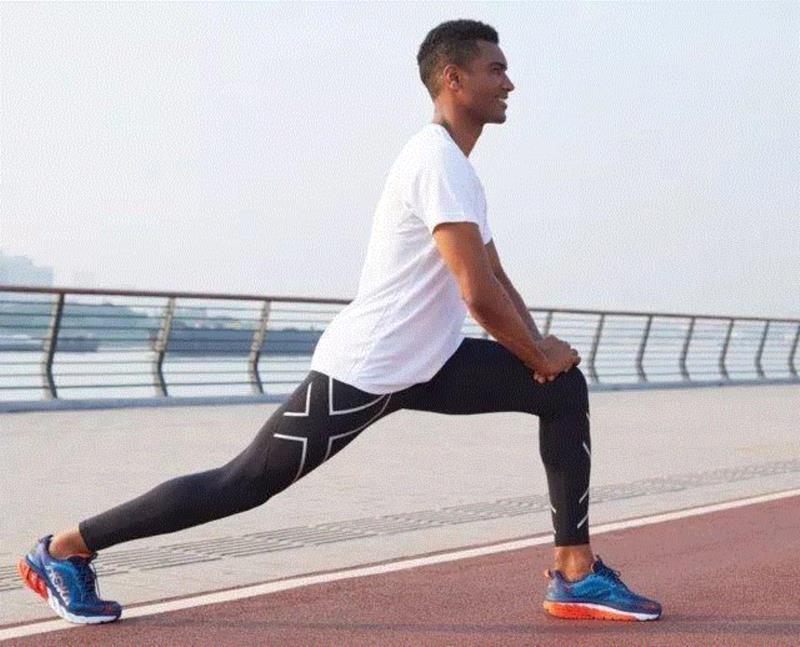 健身锻炼、打球、跑步、或参加马拉松比赛，都很适合穿2XU的压缩裤。,没穿过这条压缩裤，不知道自己能跑这么远！,肌肉,面料,跑步,尺码,PWX,LOGO,血液,循环,乳酸,品牌