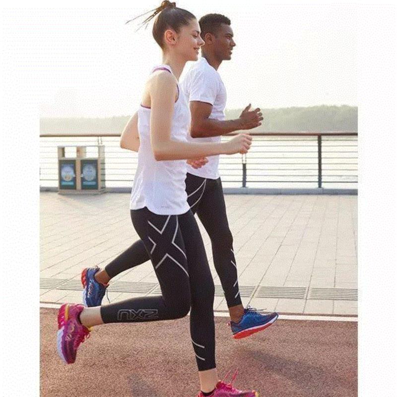 这款基础款压缩裤，适合平常健身、打球、跑步（1小时以下）时穿着。,没穿过这条压缩裤，不知道自己能跑这么远！,肌肉,面料,跑步,尺码,PWX,LOGO,血液,循环,乳酸,品牌