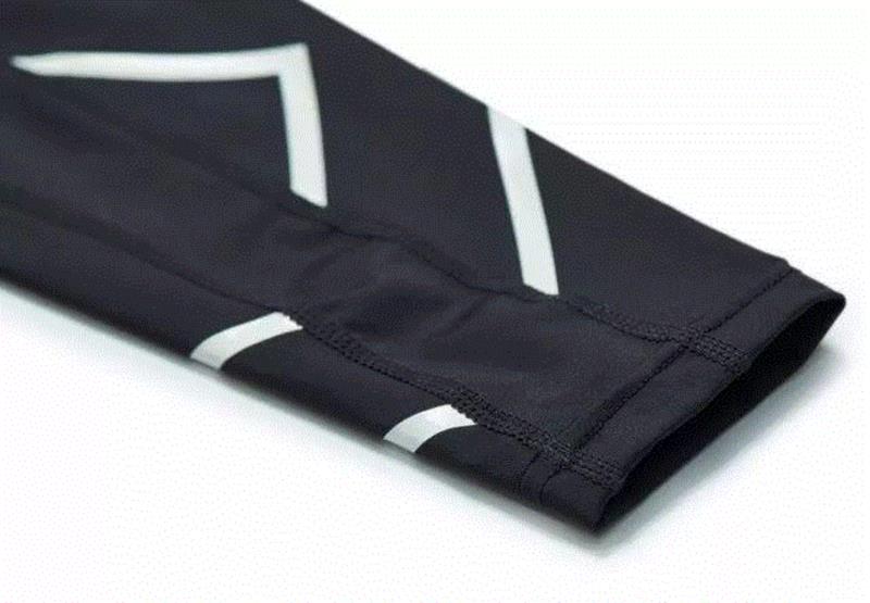 车缝线平滑整齐。能有效减小摩擦，不刺激皮肤，让你在运动过程中更舒适。,没穿过这条压缩裤，不知道自己能跑这么远！,肌肉,面料,跑步,尺码,PWX,LOGO,血液,循环,乳酸,品牌