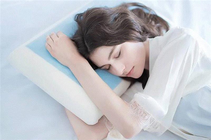 这个枕头是有多舒服？一夜无梦，醒来神清气爽,枕头,睡眠,记忆,TOTONUT,颈椎,凝胶,凝胶枕,冠军,暖暖,物道