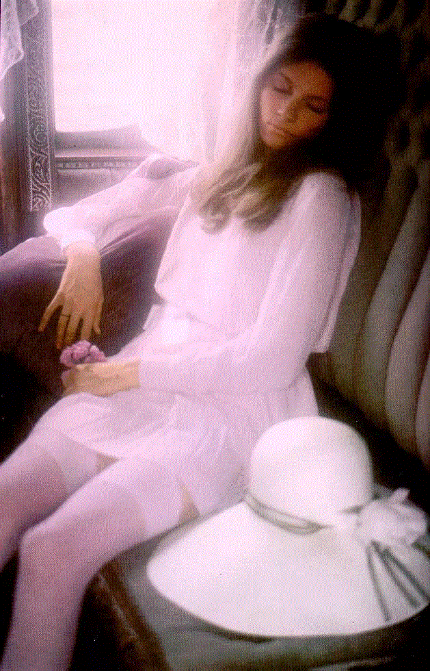 油画一样完美的少女人体摄影集：大卫·汉密尔顿《一个少女的梦》,少女,摄影集,油画,人体,大卫·汉密尔顿,摄影,人体摄影,大卫,英国,徐淳刚