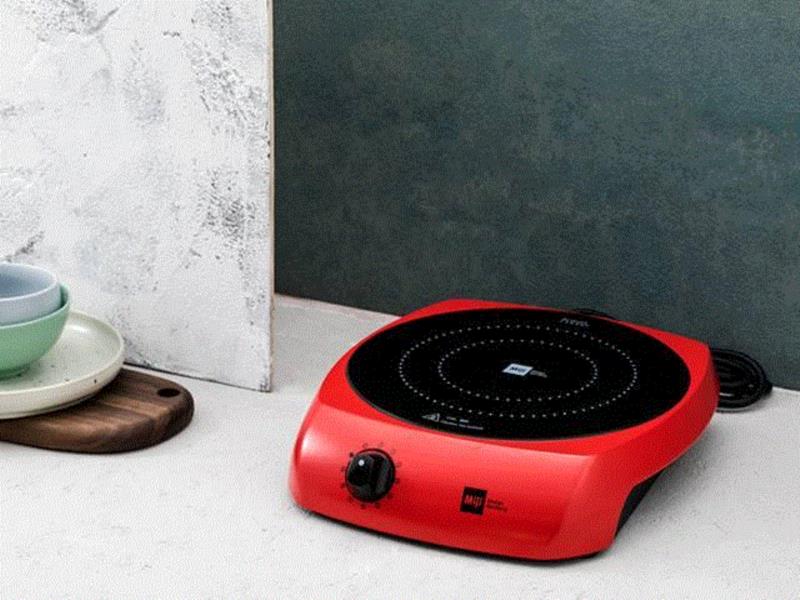 它不仅功能强大，颜值也很高。,一个德国小电炉，热得快，什么锅都能用,电炉,加热,火力,玻璃,Miji,温度,加热器,Tips,汤锅,旋钮