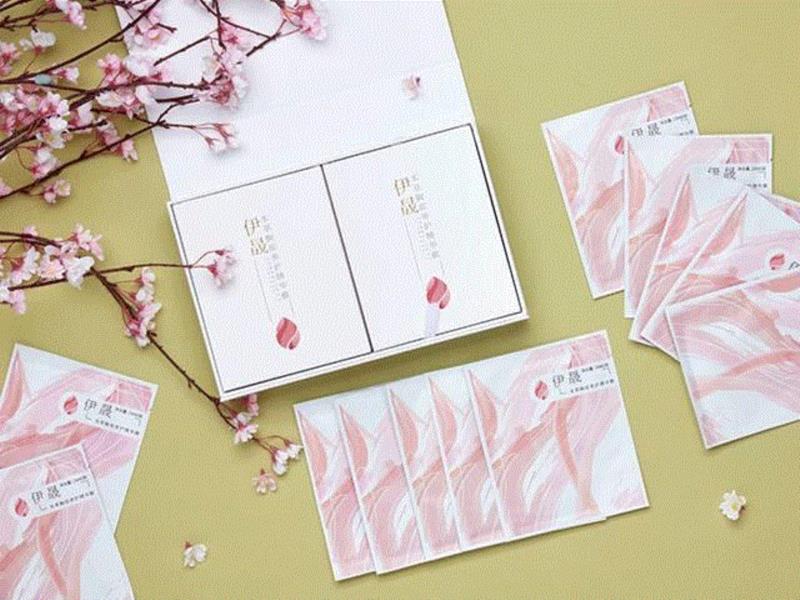 伊晟草本胸部养护精华膜（12袋*2盒）,乳房，是一个严肃的问题,乳房,乳腺癌,胸部,精华,中药,智能,粉红,丝带,TOTWOO,首饰