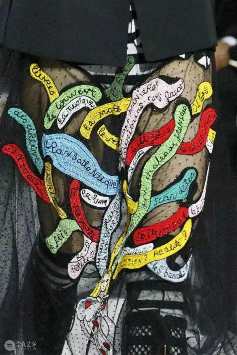 幼时被父亲性侵，长大后靠画画治愈，终成一代传奇女权主义艺术家,父亲,幼时,长大,画画,治愈,传奇,女权主义艺术家,妮基,桑法勒,丁格利