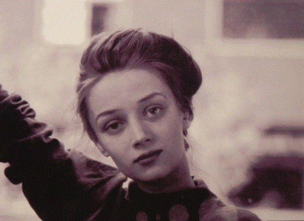 幼时被父亲性侵，长大后靠画画治愈，终成一代传奇女权主义艺术家,父亲,幼时,长大,画画,治愈,传奇,女权主义艺术家,妮基,桑法勒,丁格利