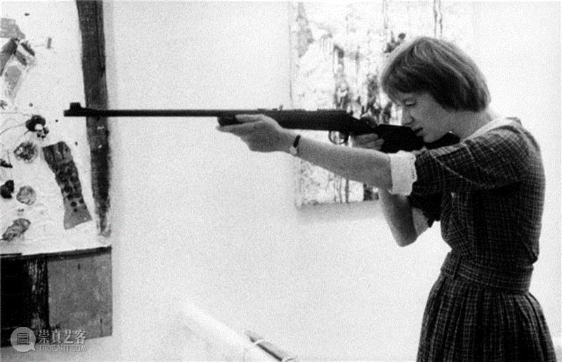 幼时被父亲性侵，长大后靠画画治愈，终成一代传奇女权主义艺术家,父亲,幼时,长大,画画,治愈,传奇,女权主义艺术家,妮基,桑法勒,丁格利