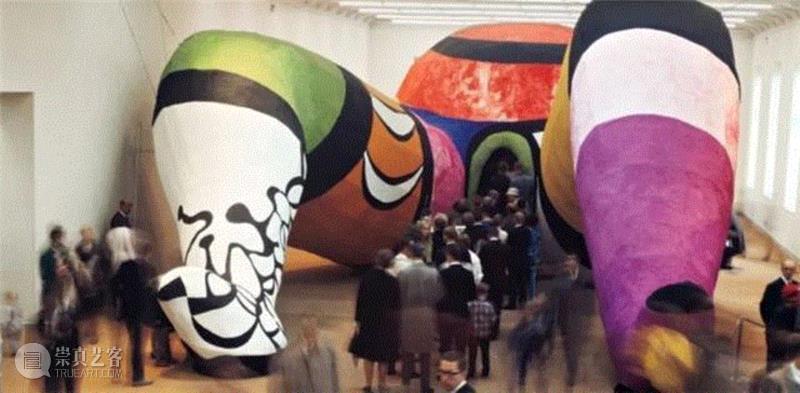 《她》,幼时被父亲性侵，长大后靠画画治愈，终成一代传奇女权主义艺术家,父亲,幼时,长大,画画,治愈,传奇,女权主义艺术家,妮基,桑法勒,丁格利