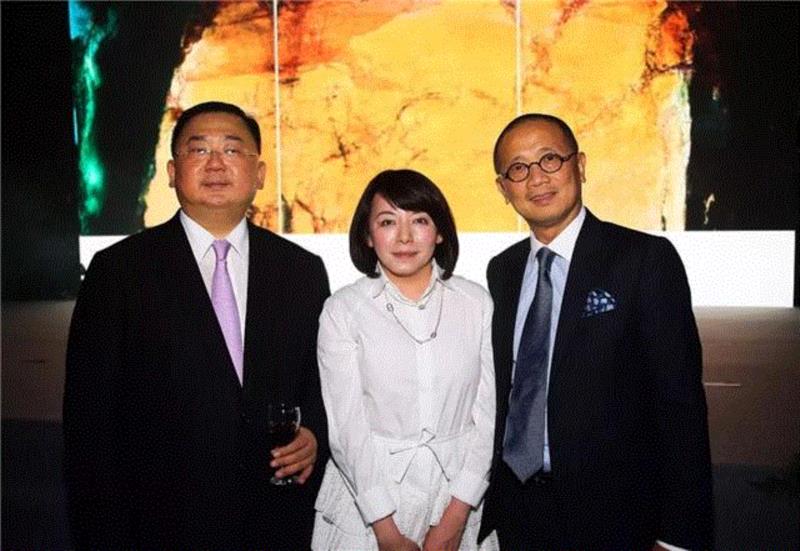 （左起）元大文教基金会董事马维建、蘇富比现代亚洲艺术部主管张嘉珍，及蘇富比亚洲区行政总裁程寿康,蘇富比独家赞助亚洲大学「无极之美：赵无极回顾展 」,赵无极,蘇富比,亚洲,回顾展,赞助,程寿康,董事,现代美术馆,亚洲区行政总裁,元大文教基金会