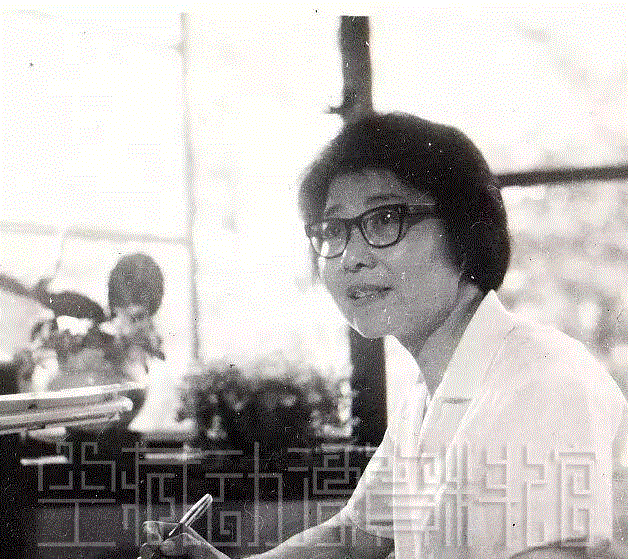 年轻时的陆青,89岁奶奶画出《大闹天宫》《哪吒闹海》，陪伴我们整个童年，如今去世了···,奶奶,哪吒闹海,大闹天宫,动画,陆青,动作,经典,动画创作,中国动画,画师