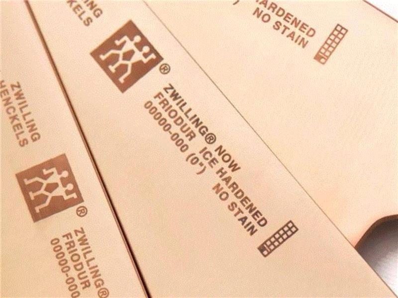 今天一条生活馆为你带来这套双立人ZWILLING Now玫瑰金色套刀,刀刃全部是闪耀的玫瑰金色。,德国百年老牌双立人,竟出了套玫瑰金色的刀,双立人,金色,德国,食材,刀架,不锈钢,刀具,ZWILLING,Now,筷子