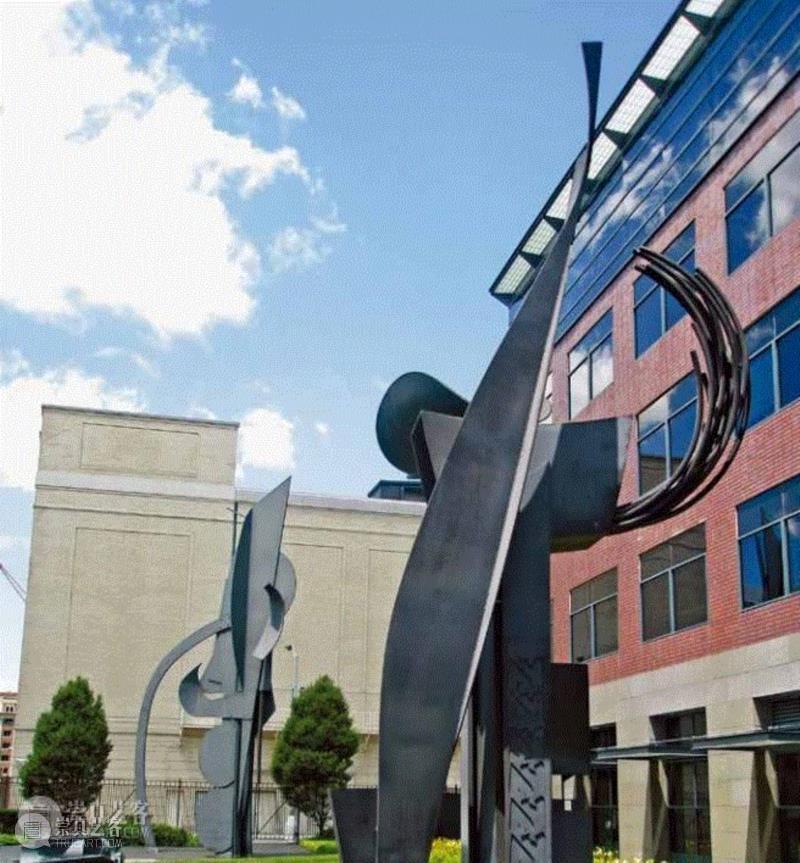 《三部曲》（局部），1979年，美国密歇根州底特律市,我不是女权主义者，我不过恰巧是一位女性艺术家 ——路易斯·内维尔森 ,女性艺术家,雕塑家,雕塑,Nevelson,Louise,路易斯·内维尔森