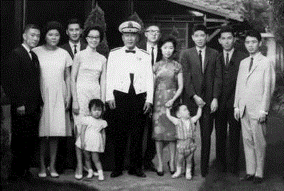 白先勇回忆母亲：从官宦之家的千金小姐到白崇禧也敬畏的女人,母亲,白崇禧,小姐,白先勇,回忆,官宦,千金,女人,父亲,两人